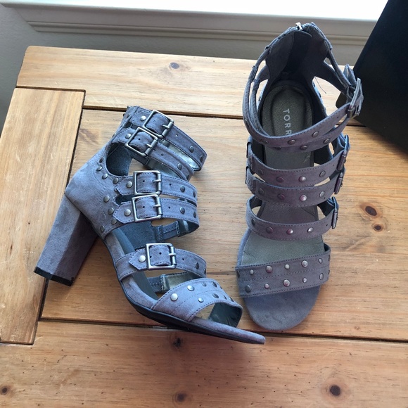 ** SOLDTorrid Grey Strappy Studded Heels 11W NEW - Picture 4 of 8